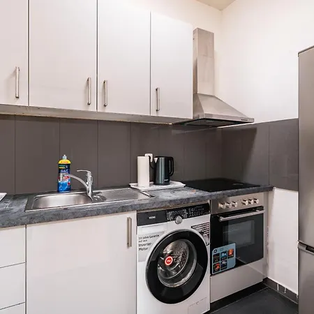 Aldars Urban Trio Suite Nr. 9 Apart Otel