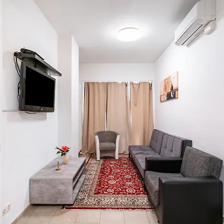 Aldars Urban Trio Suite Nr. 9 Apart Otel *