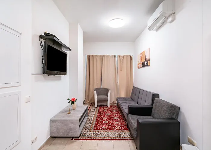 Aldars 9 Apartahotel *