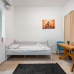 公寓式酒店 Aldars 9